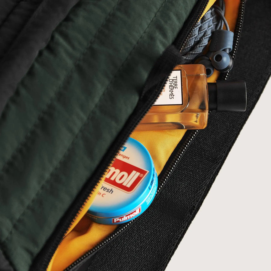 Walker 2.5L Quilted Fanny Pack - BAGSMART