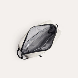 Walker 2L Waterproof Dopp Kit - BAGSMART