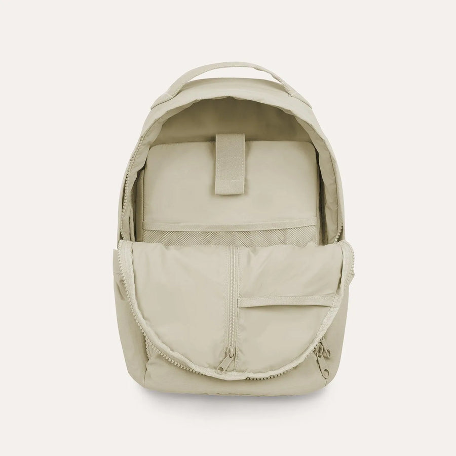 Zoraesque 14L Featherlight 13.3 Inch Backpack - BAGSMART